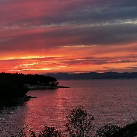 Sunset By The Sea Apartamento Splitska Exterior foto