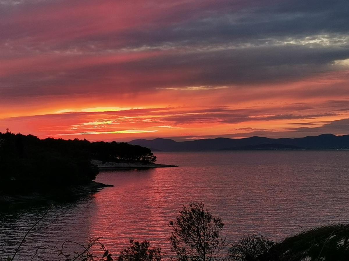 Sunset By The Sea Apartamento Splitska Exterior foto